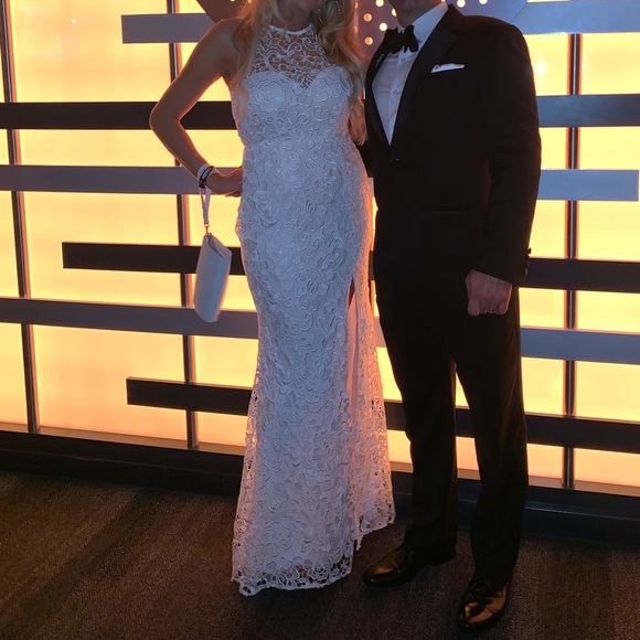 White Lulu’s dress. Like new condition. - Picture 1 of 5